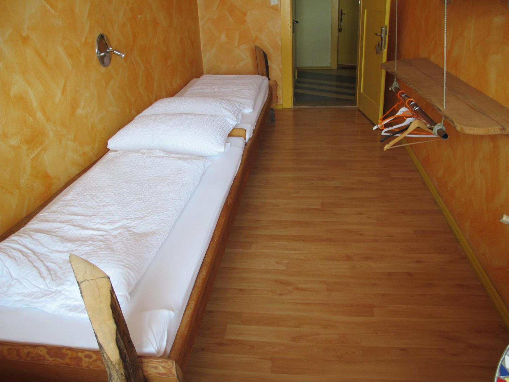 Schiff Bihlerdorf - Hostel Екстериор снимка