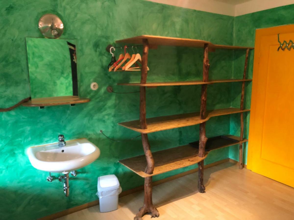 Schiff Bihlerdorf - Hostel Екстериор снимка
