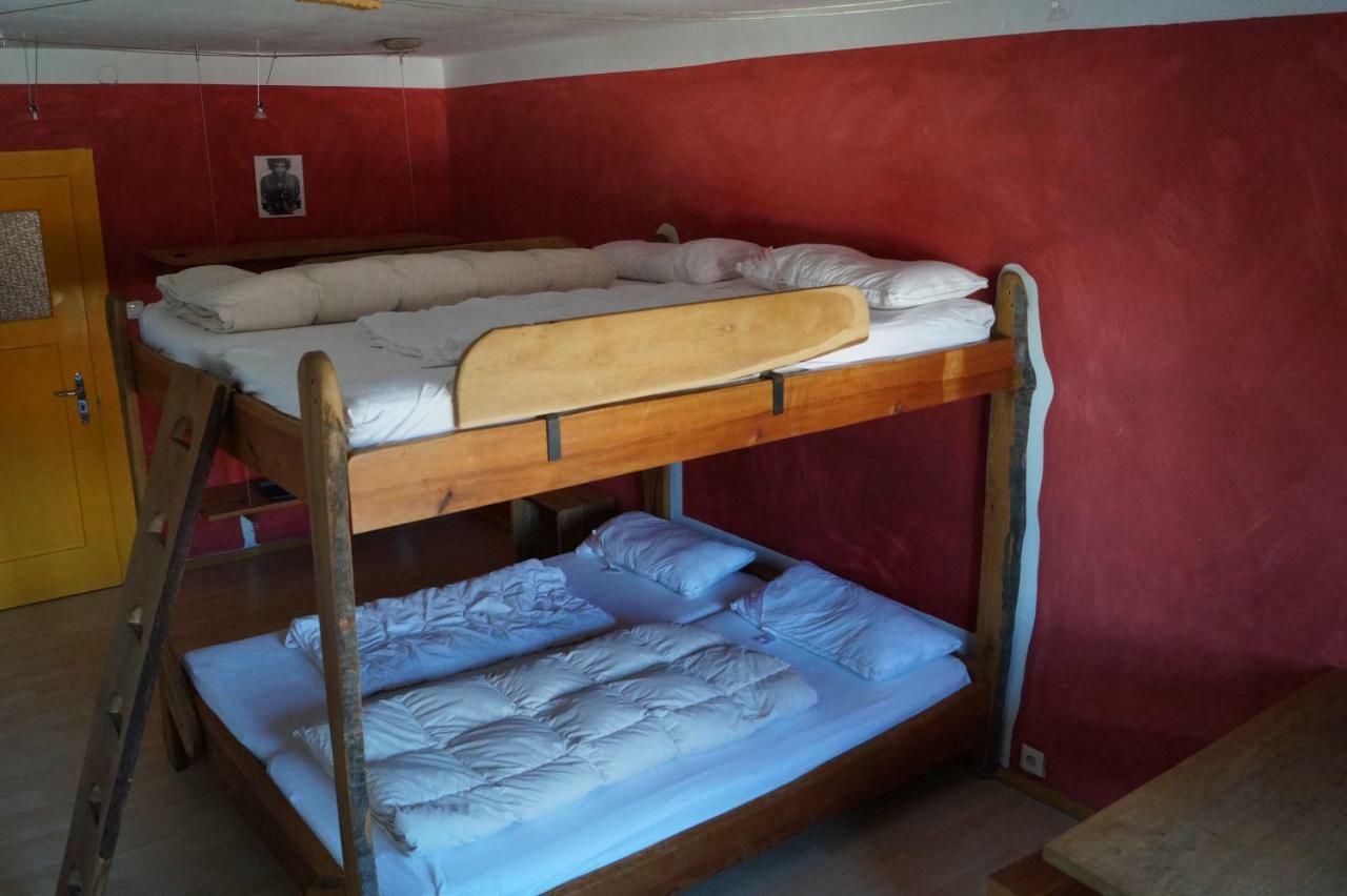 Schiff Bihlerdorf - Hostel Екстериор снимка