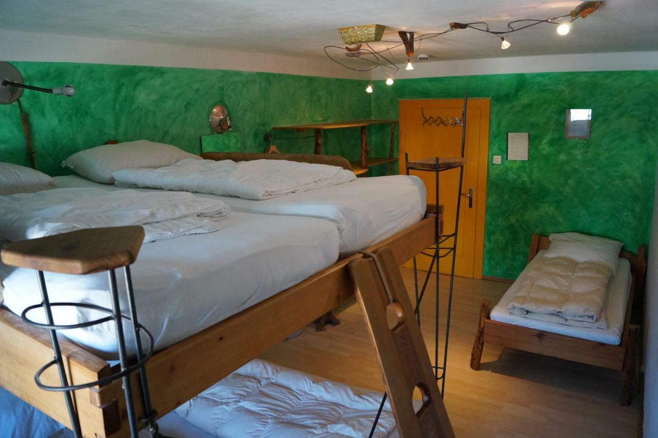 Schiff Bihlerdorf - Hostel Екстериор снимка